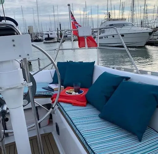 Tiny B Is Waiting For You!