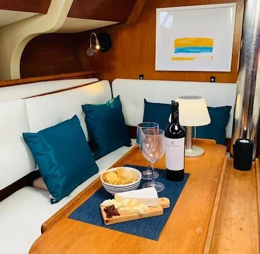 Tiny B Is Waiting For You! Hotel na wodzie