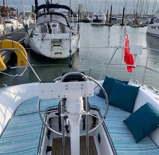 Tiny B Is Waiting For You! * Portimao